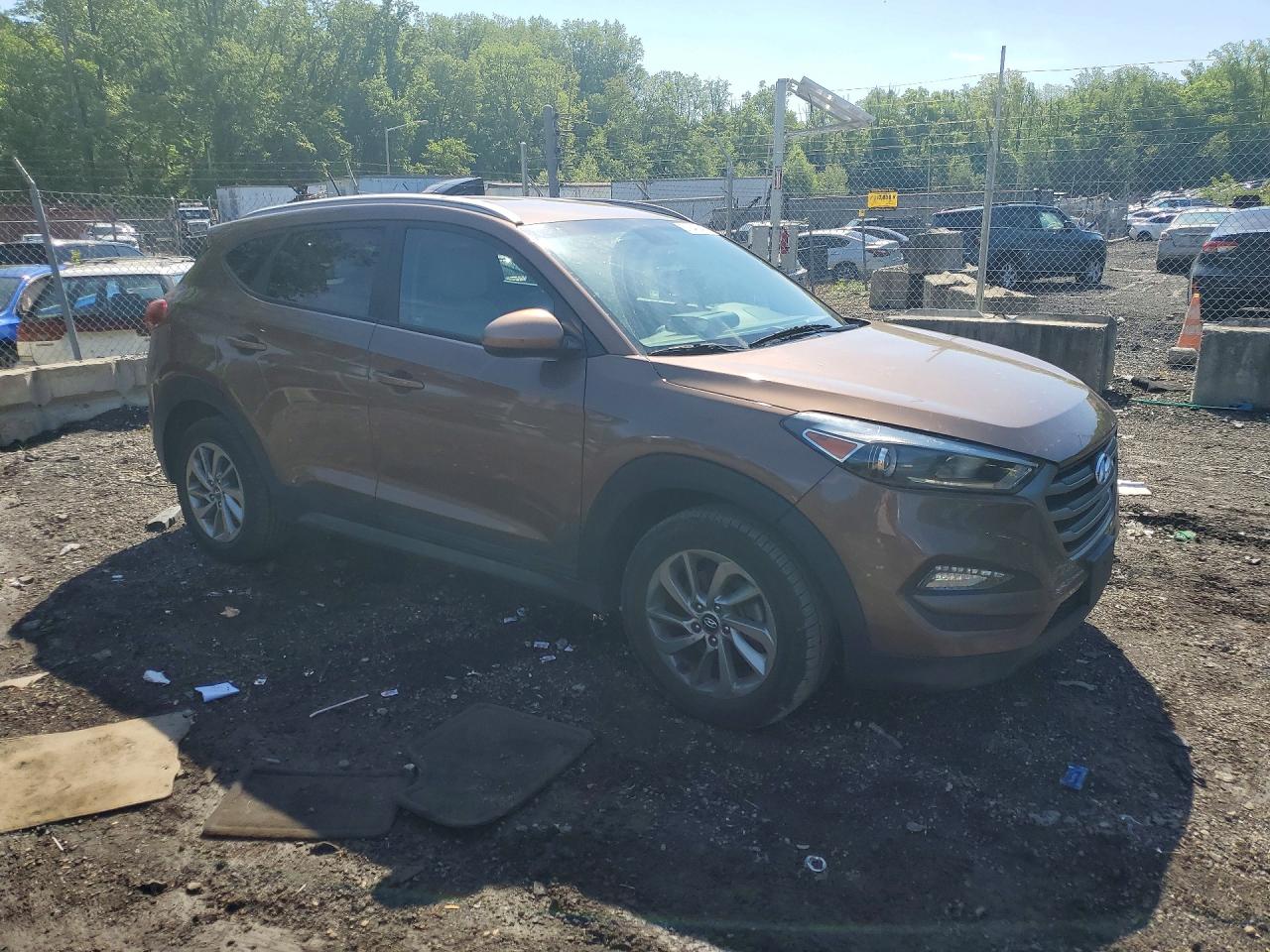 2016 HYUNDAI TUCSON SE photo 7