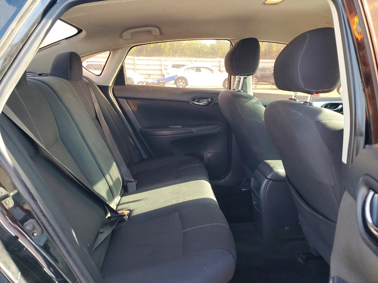 2017 NISSAN SENTRA S photo 10