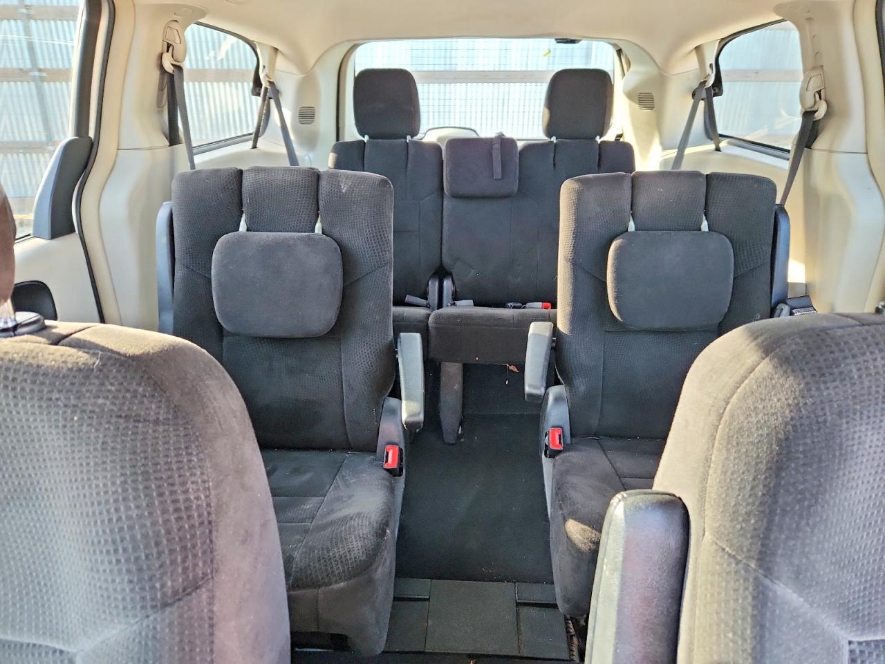 2012 CHRYSLER TOWN & COUNTRY TOURING photo 28
