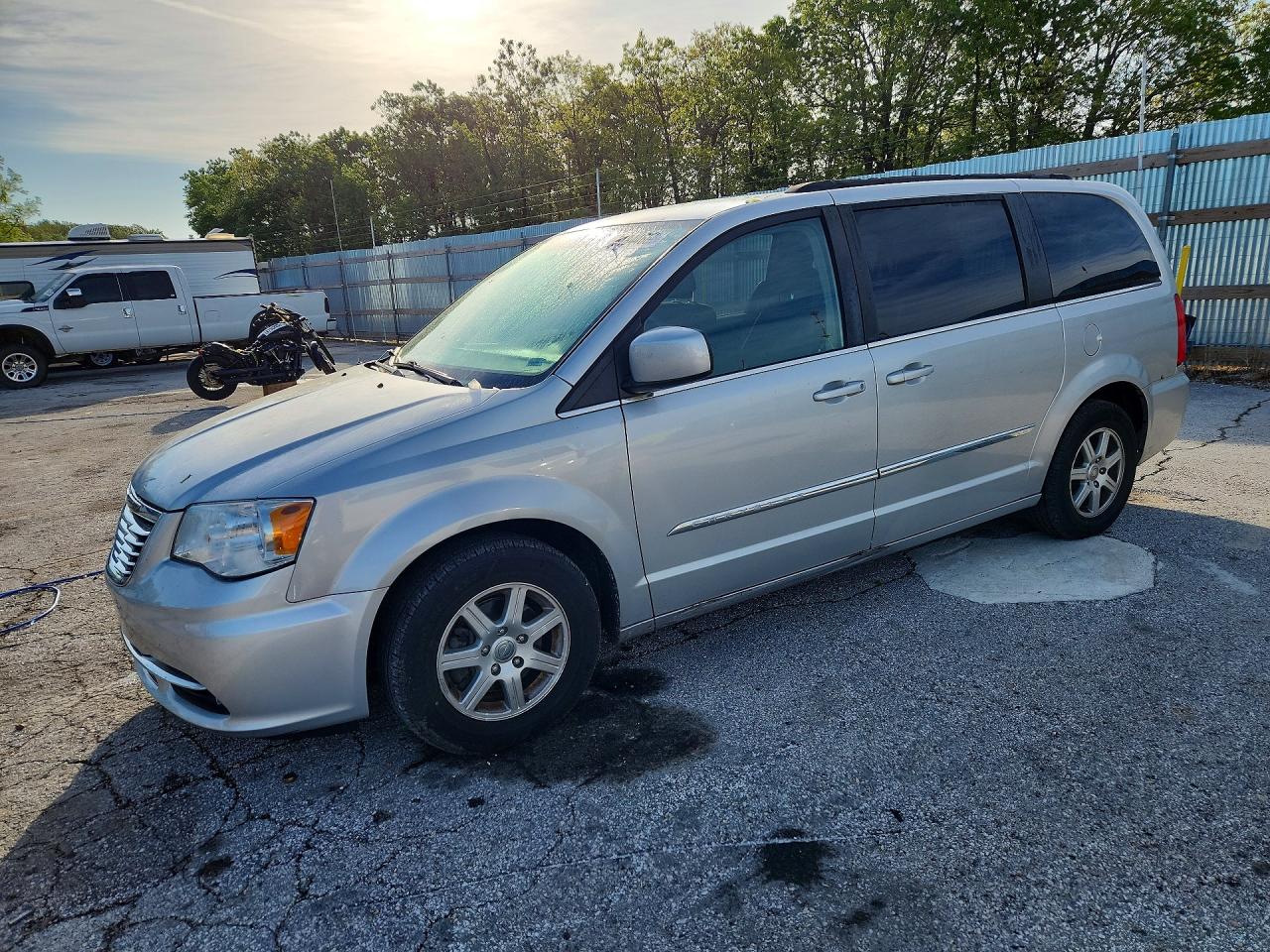 2012 CHRYSLER TOWN & COUNTRY