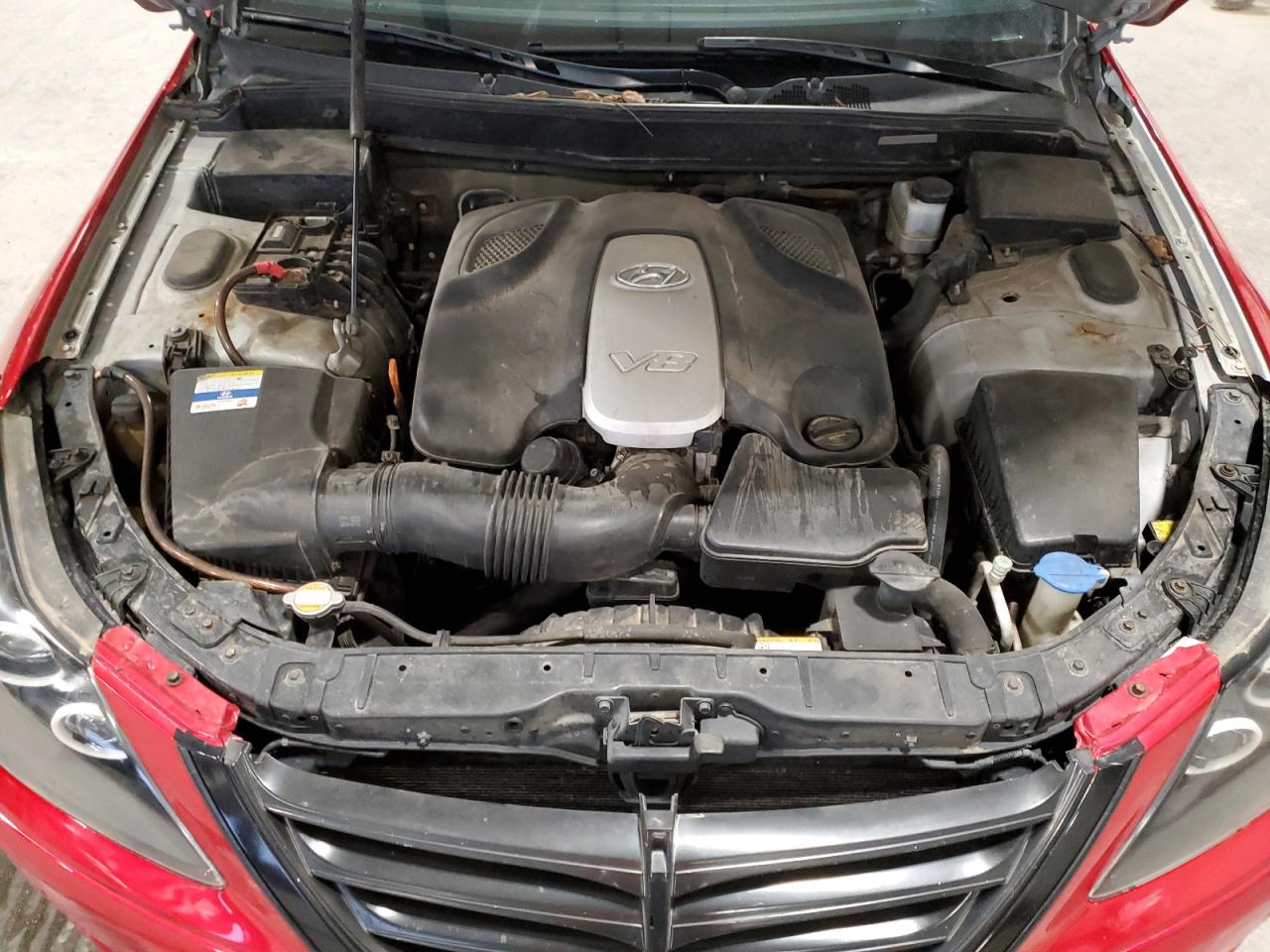 2010 HYUNDAI GENESIS photo 21