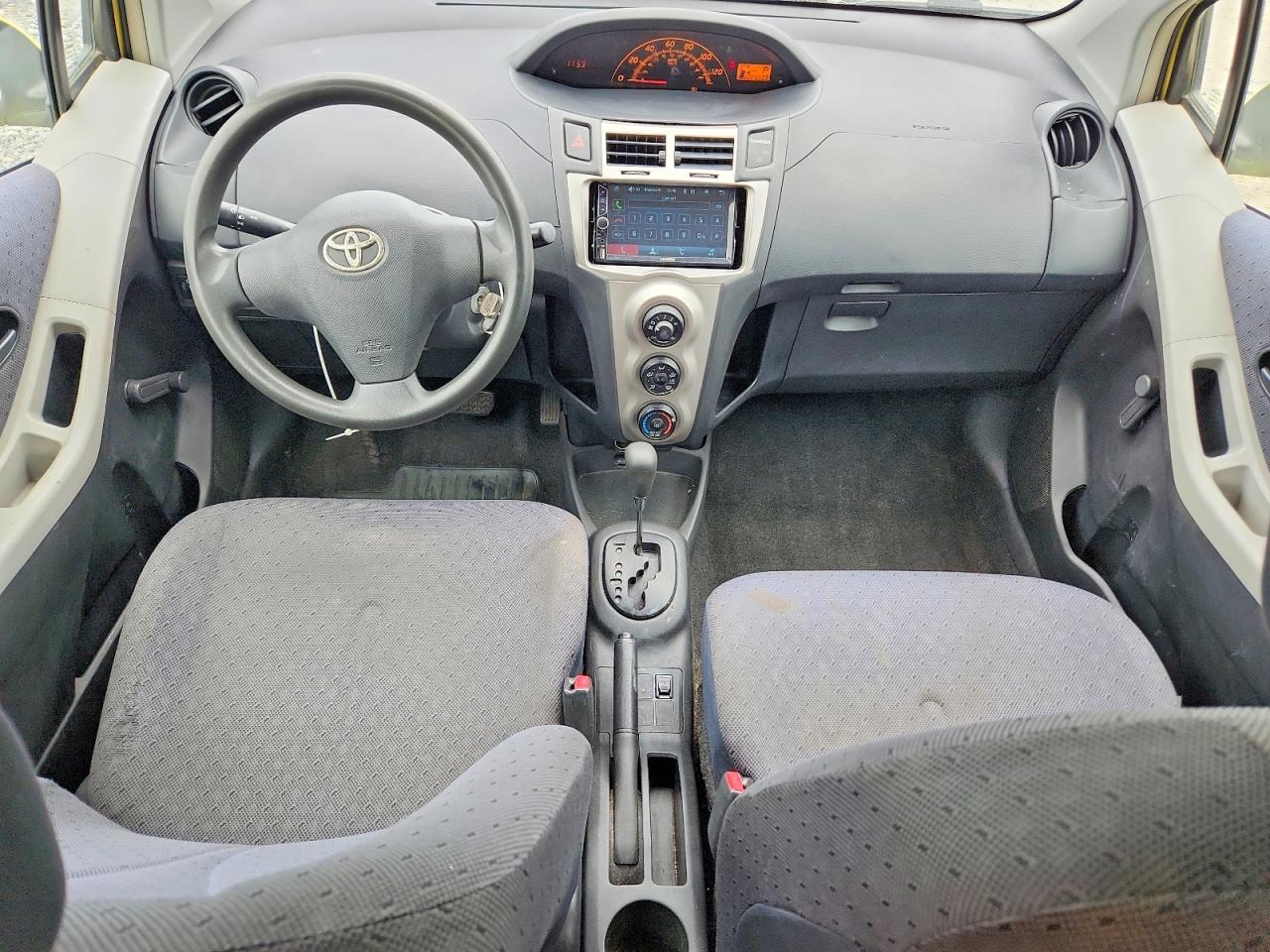 2009 TOYOTA YARIS BASE photo 15