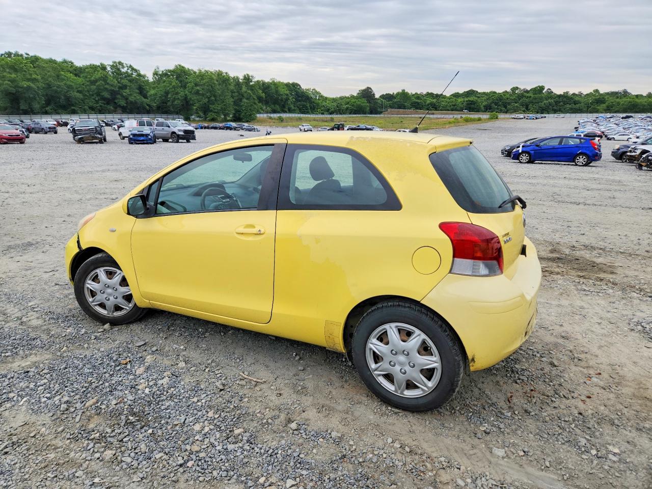2009 TOYOTA YARIS BASE photo 3