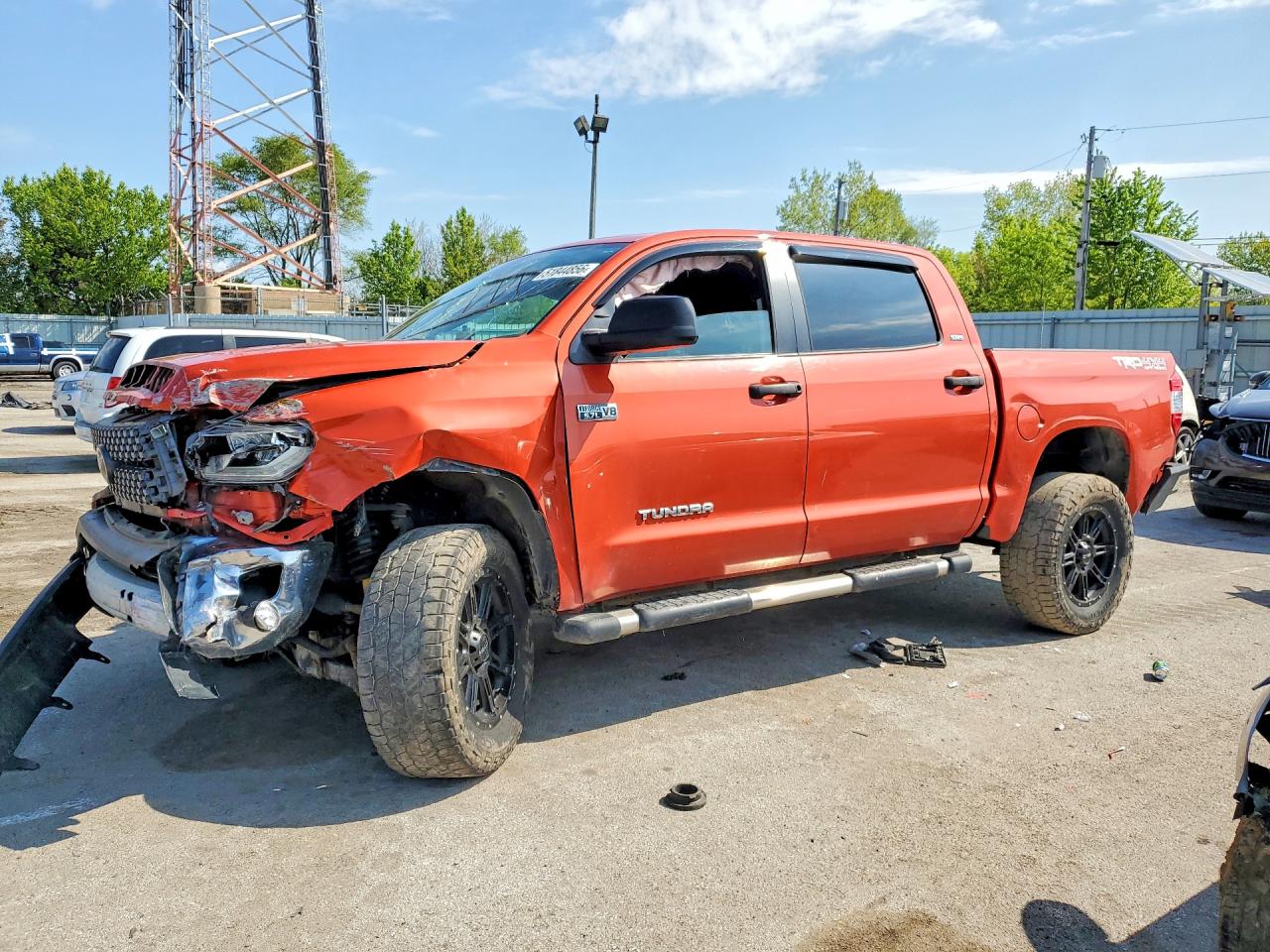 2018 TOYOTA TUNDRA