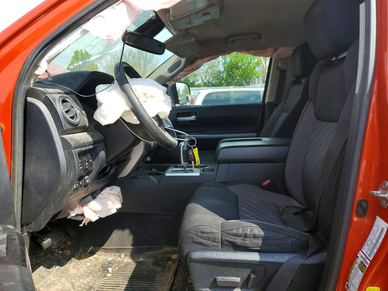 2018 TOYOTA TUNDRA CREWMAX SR5 photo 13