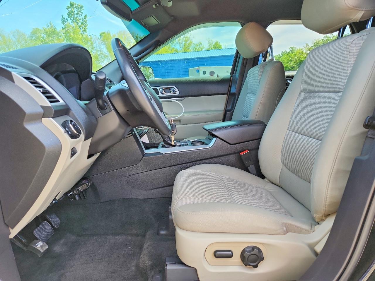 2015 FORD EXPLORER XLT photo 19