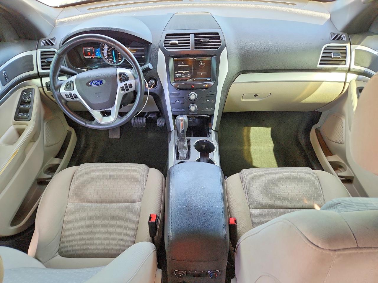 2015 FORD EXPLORER XLT photo 22