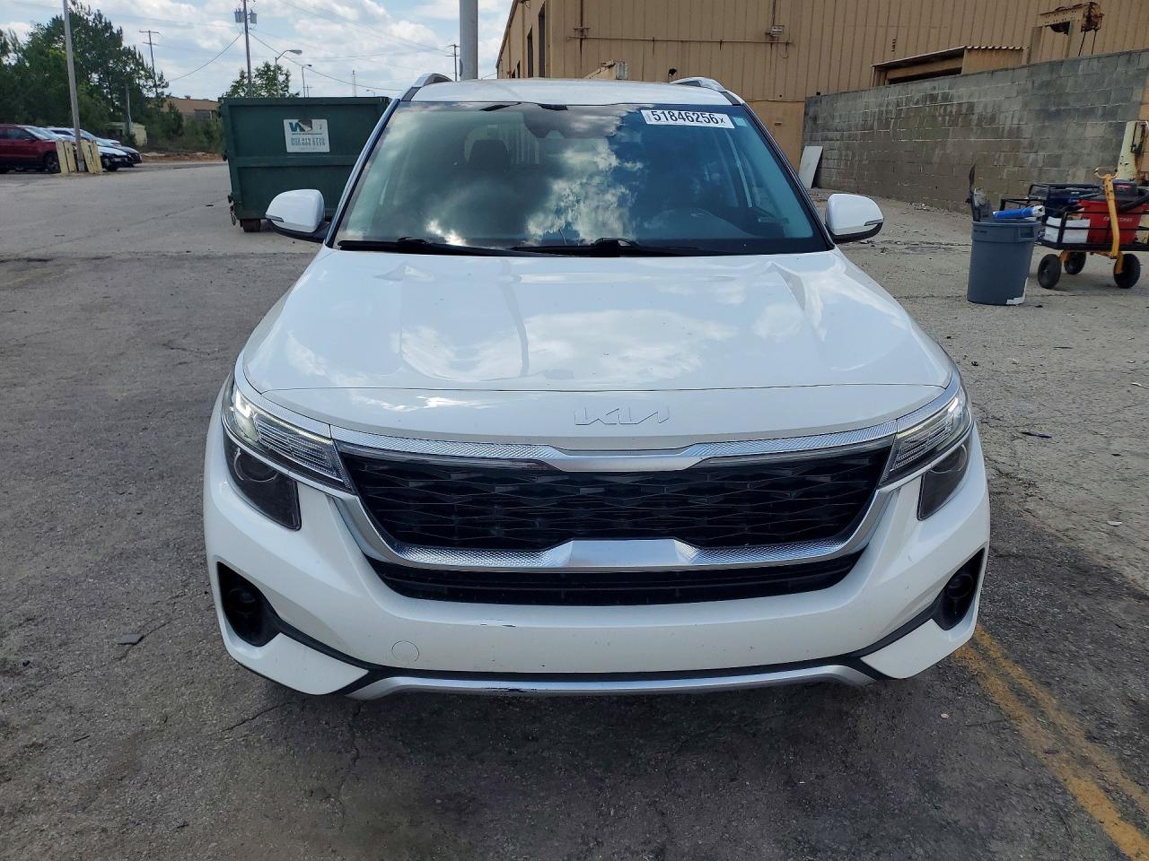 2023 KIA SELTOS S photo 9