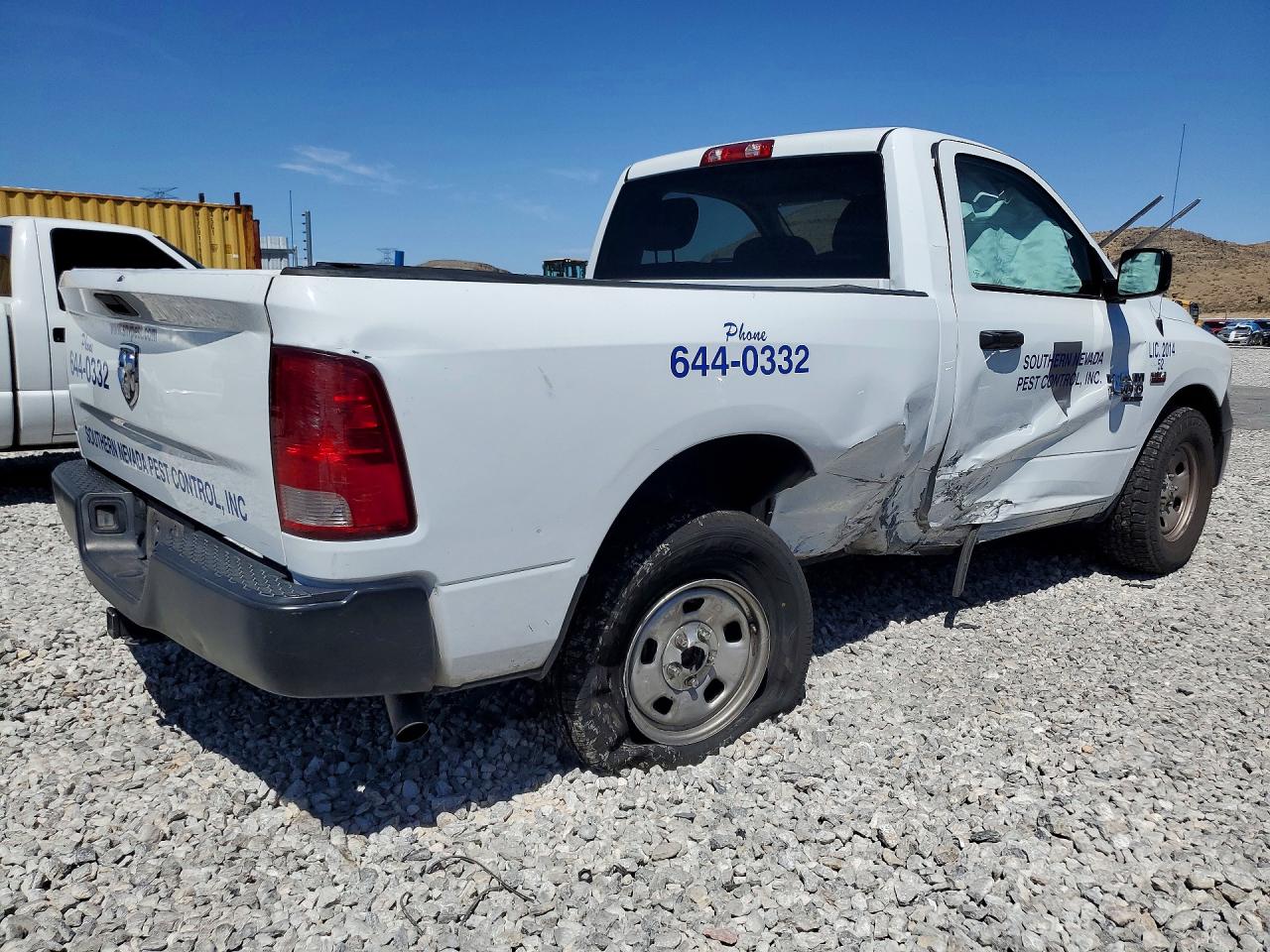 2019 RAM 1500 CLASSIC TRADESMAN photo 3