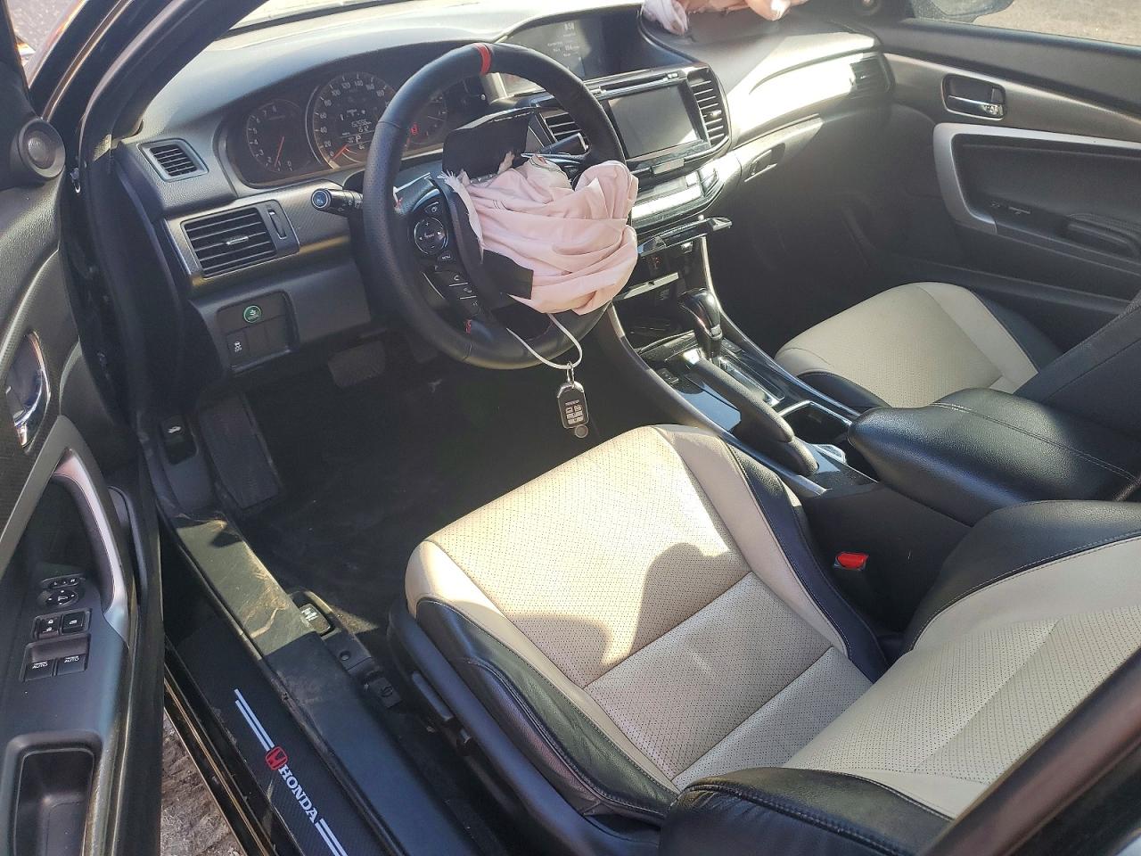 2016 HONDA ACCORD EX photo 22