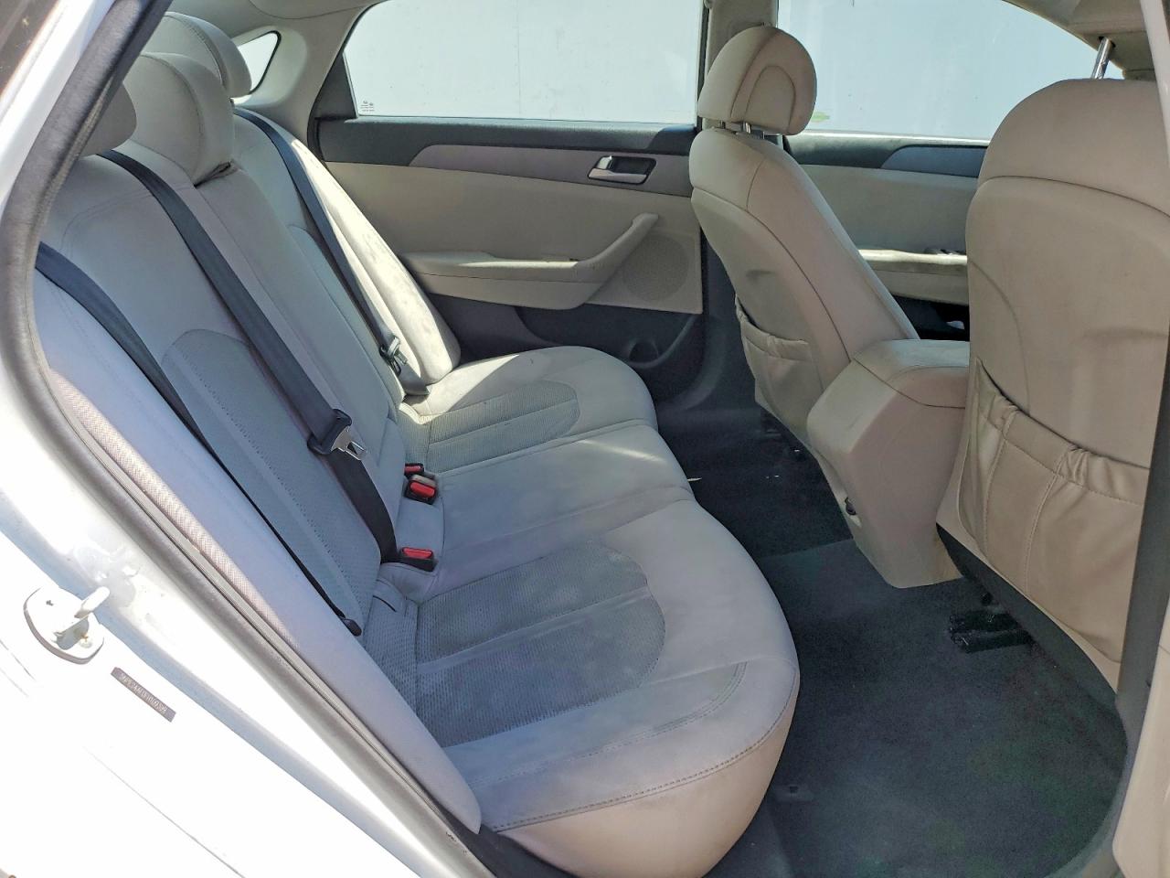 2015 HYUNDAI SONATA SE photo 28