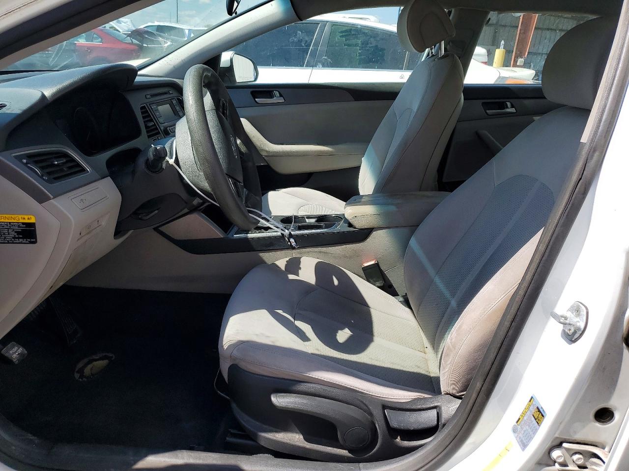 2015 HYUNDAI SONATA SE photo 19