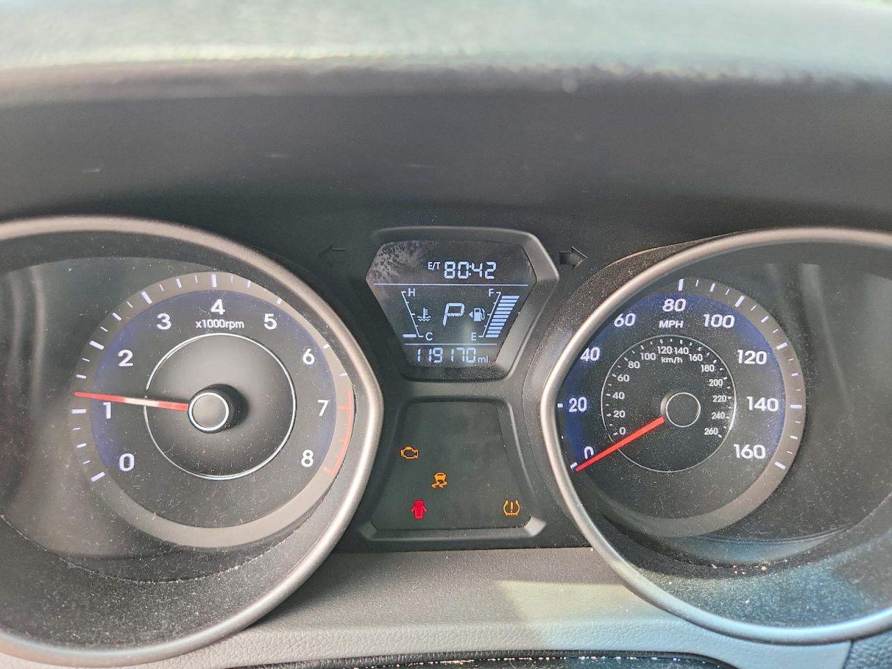 2016 HYUNDAI ELANTRA SE photo 25