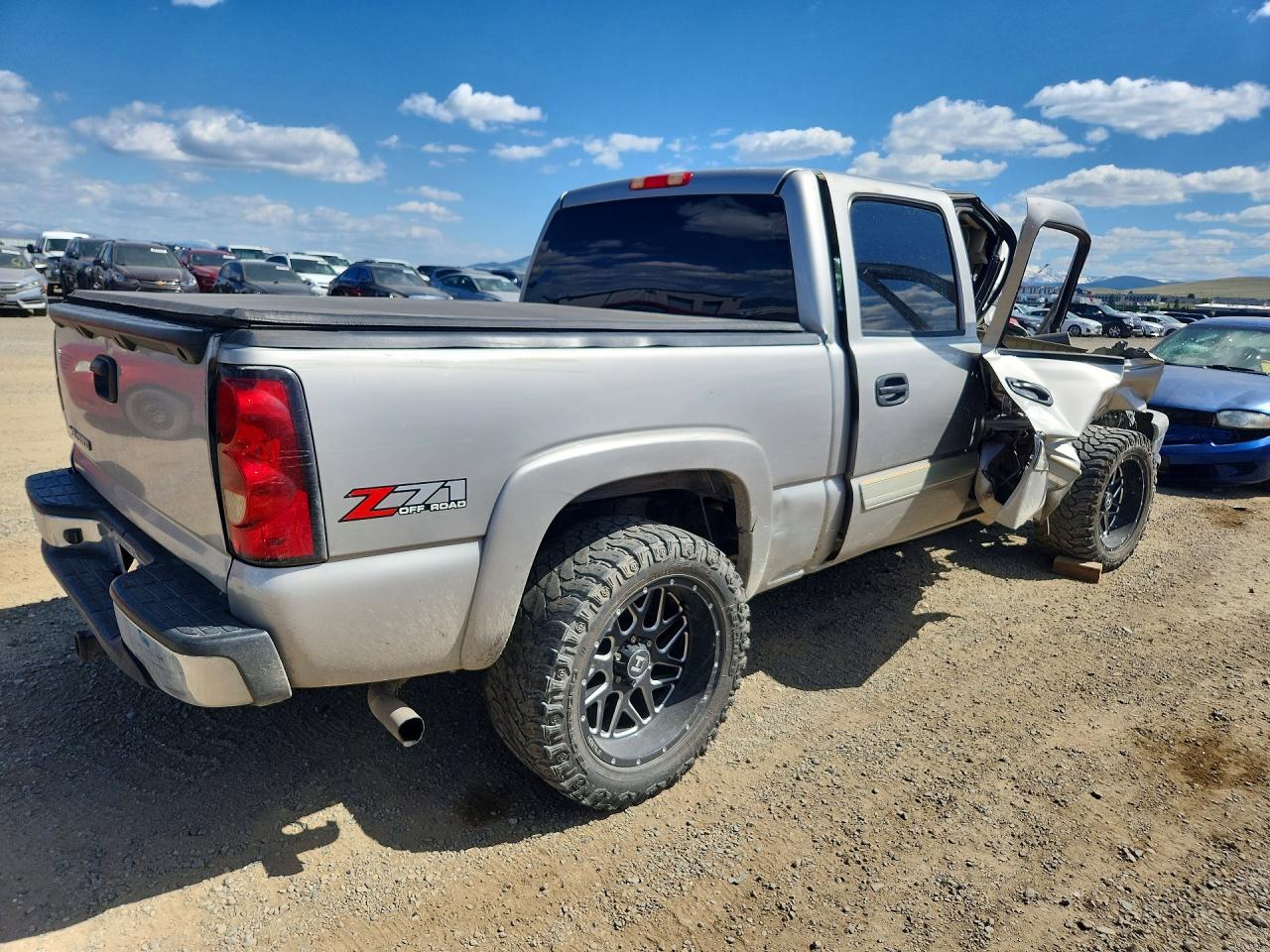 2006 CHEVROLET SILVERADO K1500 photo 3