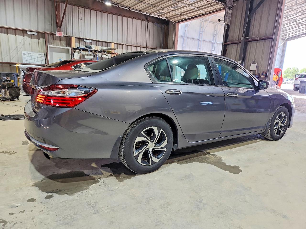 2016 HONDA ACCORD LX photo 5