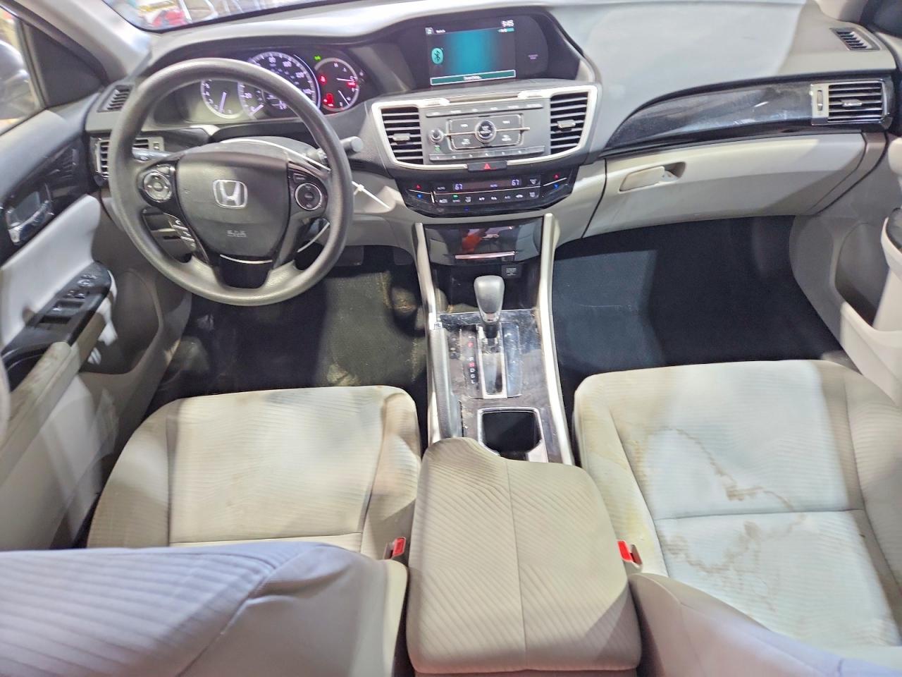 2016 HONDA ACCORD LX photo 15
