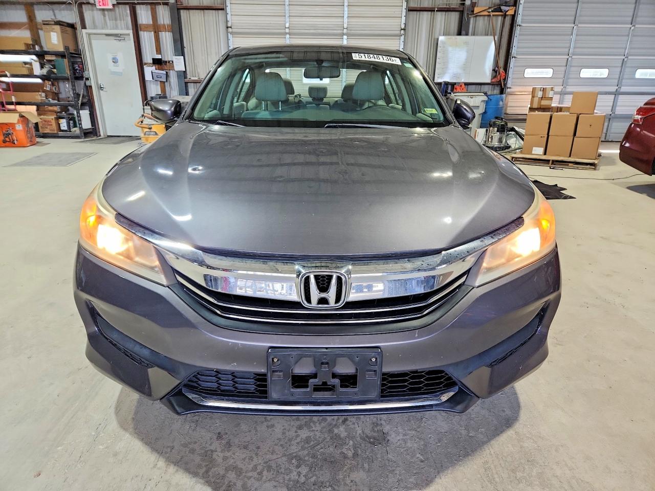 2016 HONDA ACCORD LX photo 9