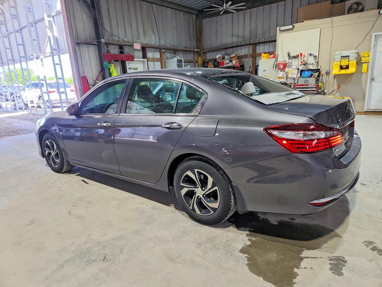 2016 HONDA ACCORD LX photo 3