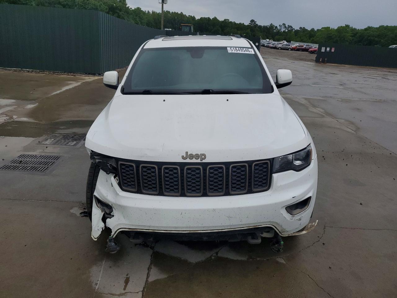 2016 JEEP GRAND CHEROKEE LAREDO photo 9