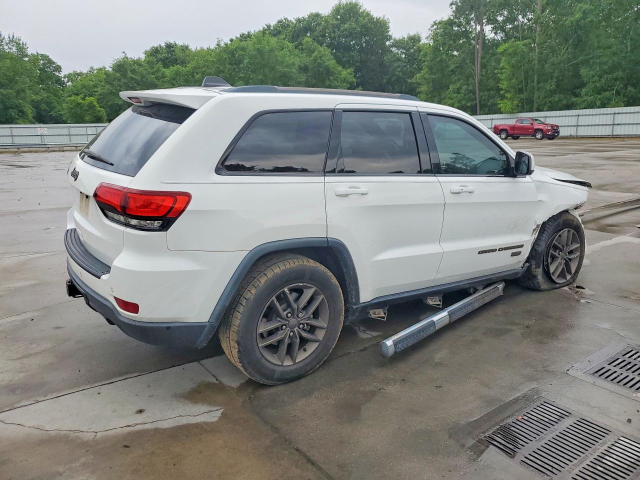 2016 JEEP GRAND CHEROKEE LAREDO photo 5