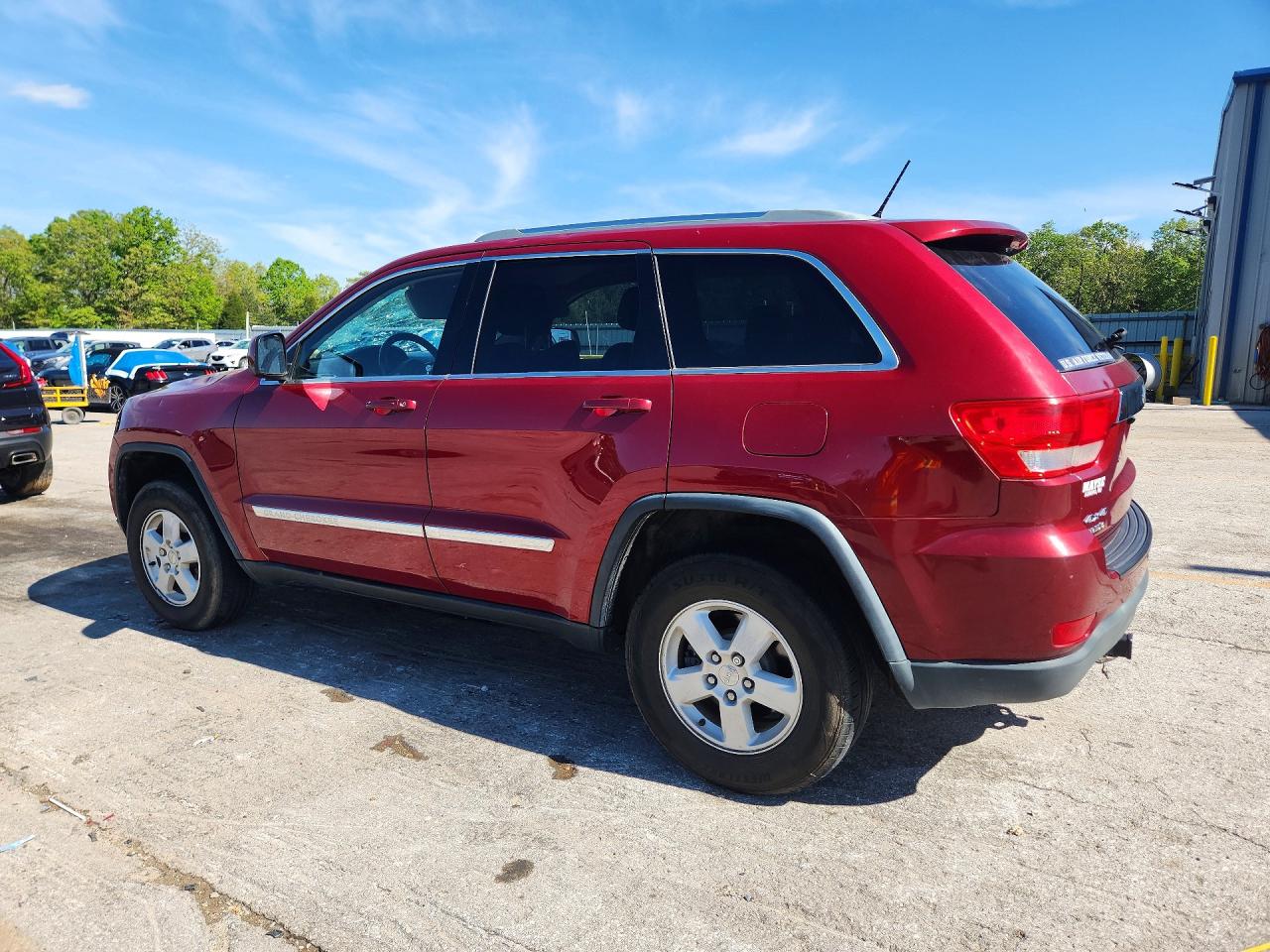 2012 JEEP GRAND CHEROKEE LAREDO photo 2
