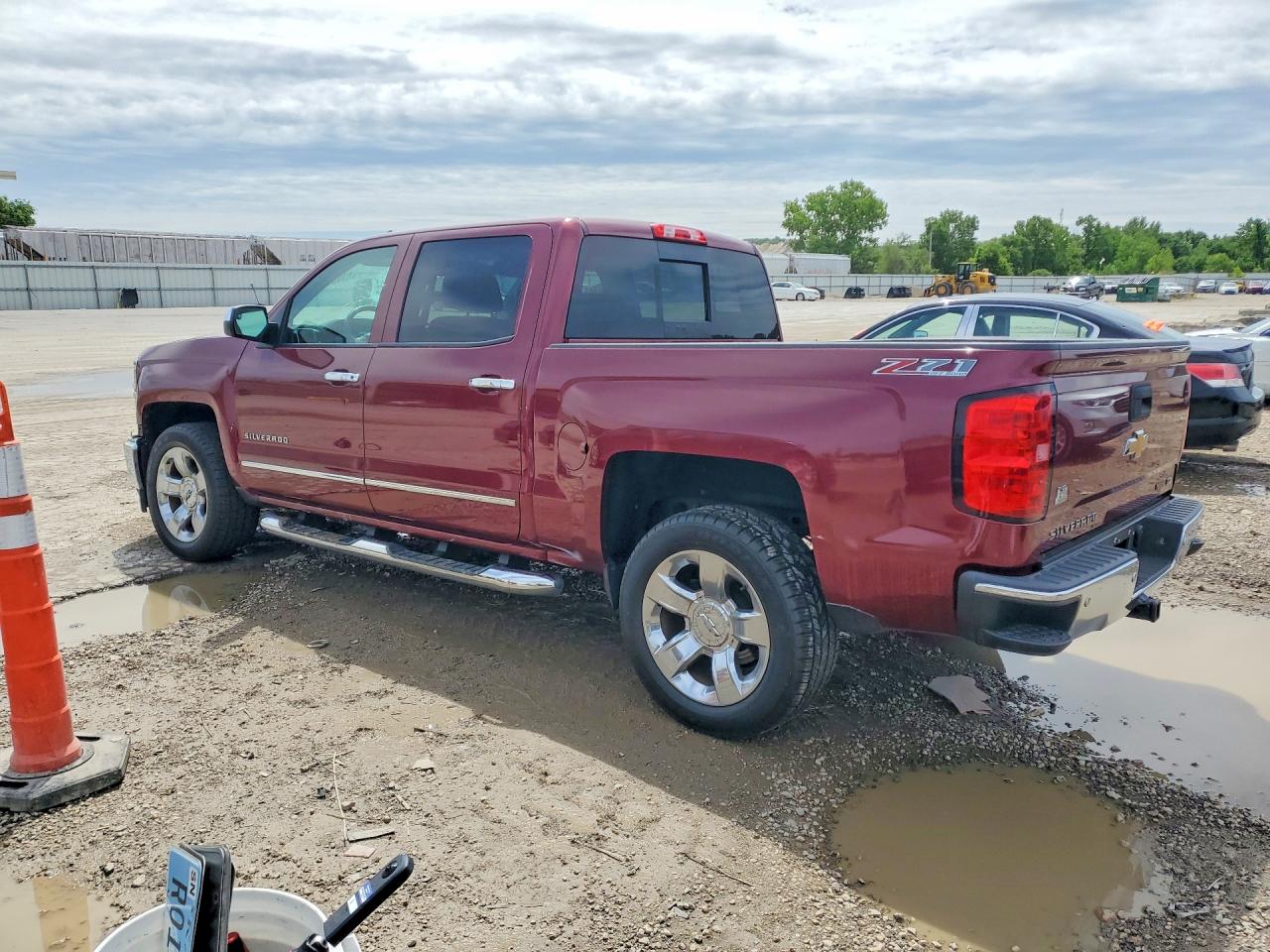 2014 CHEVROLET SILVERADO K1500 LTZ photo 2
