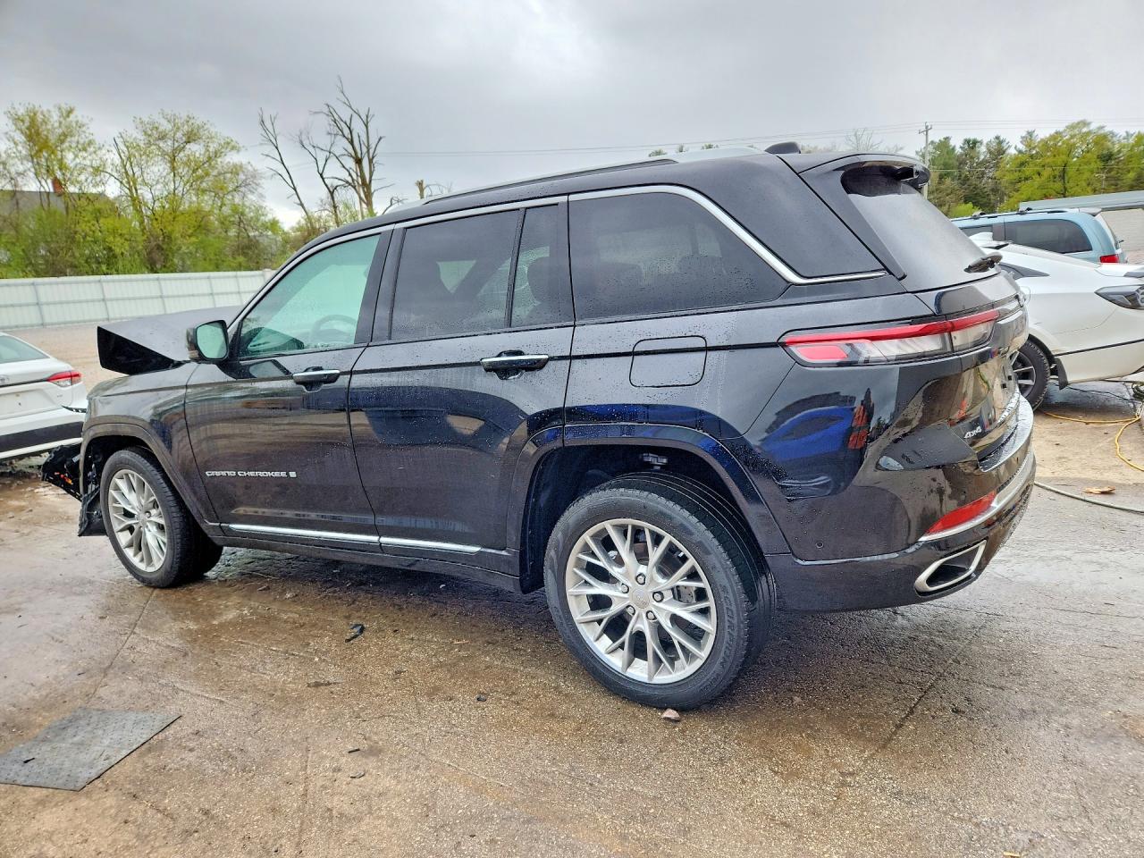 2023 JEEP GRAND CHEROKEE SUMMIT photo 3
