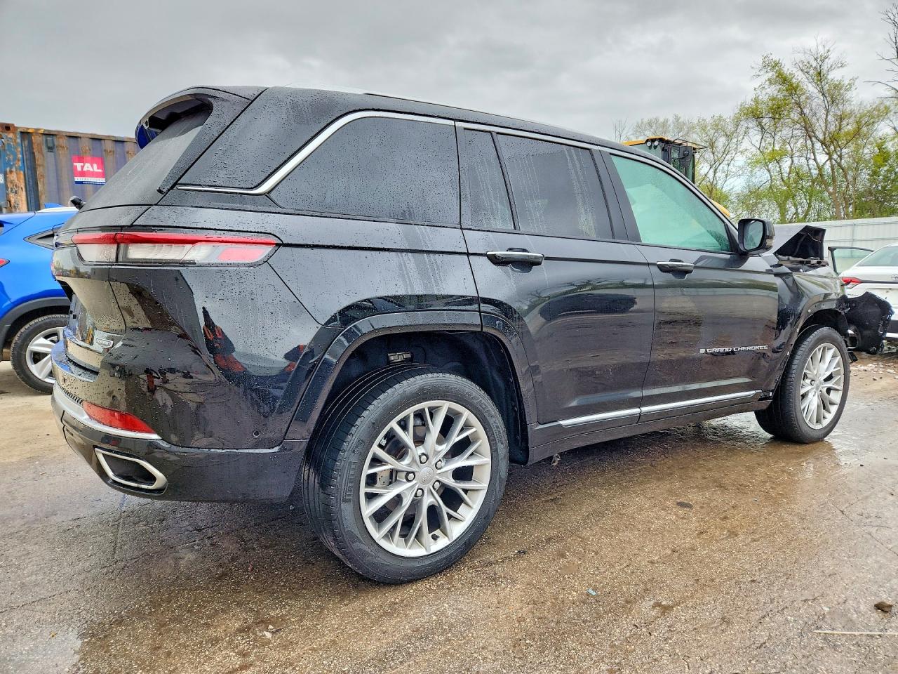 2023 JEEP GRAND CHEROKEE SUMMIT photo 5