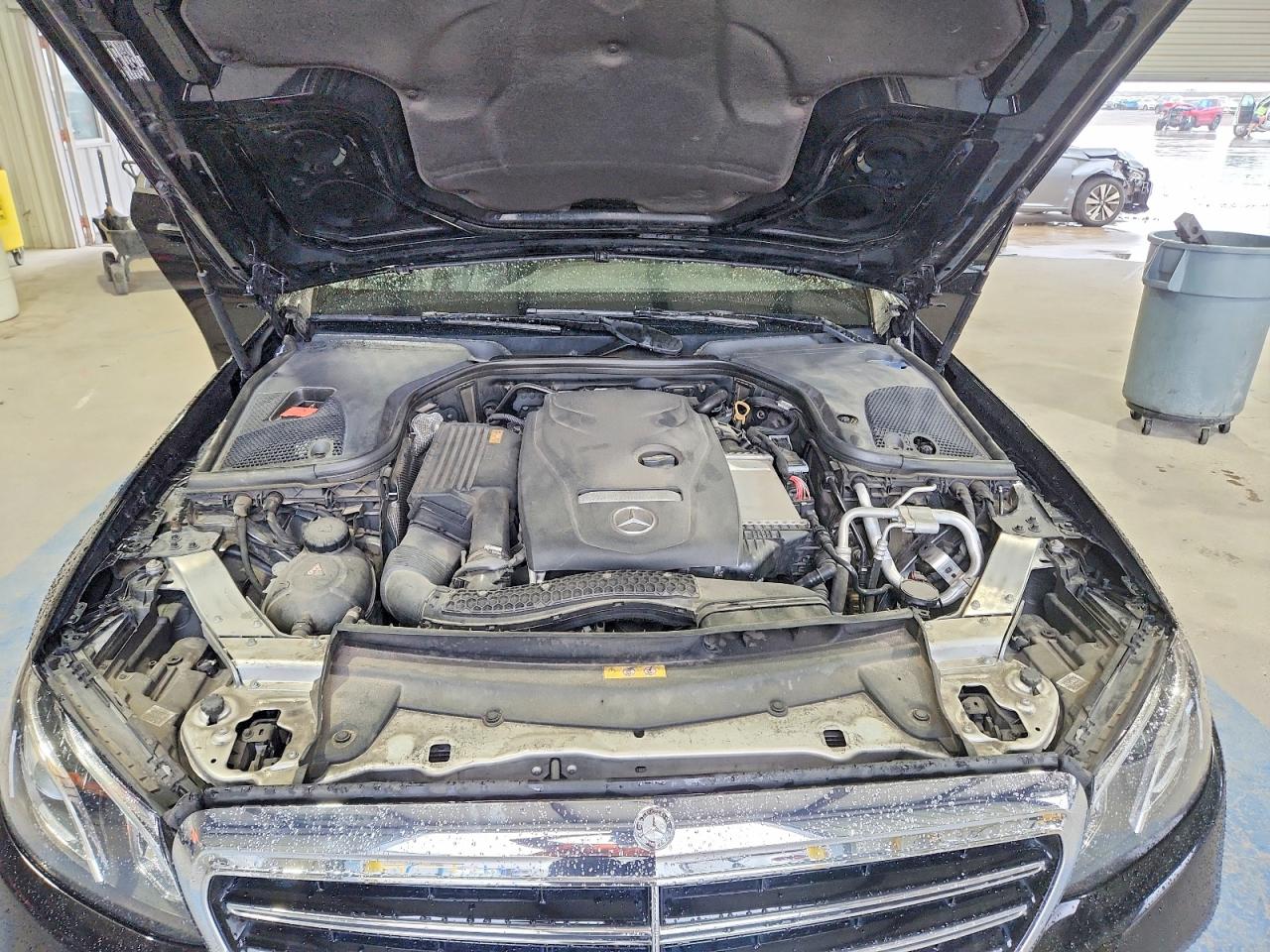 2018 MERCEDES-BENZ E 300 photo 11