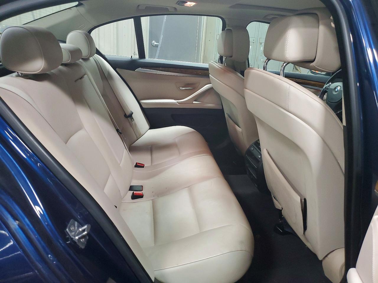 2011 BMW 535 XI photo 19