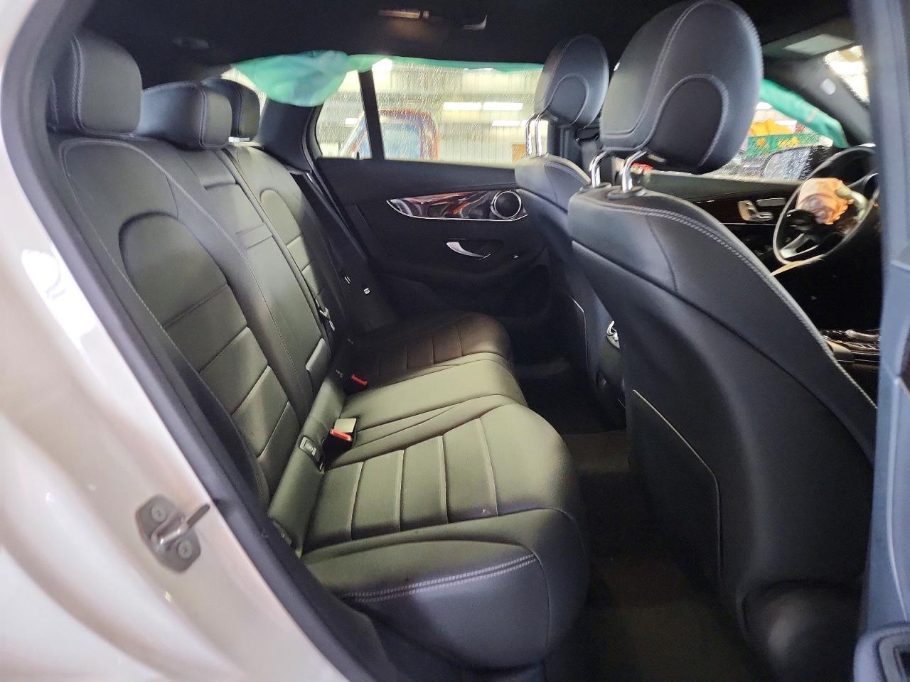 2017 MERCEDES-BENZ GLC 300 4MATIC photo 11