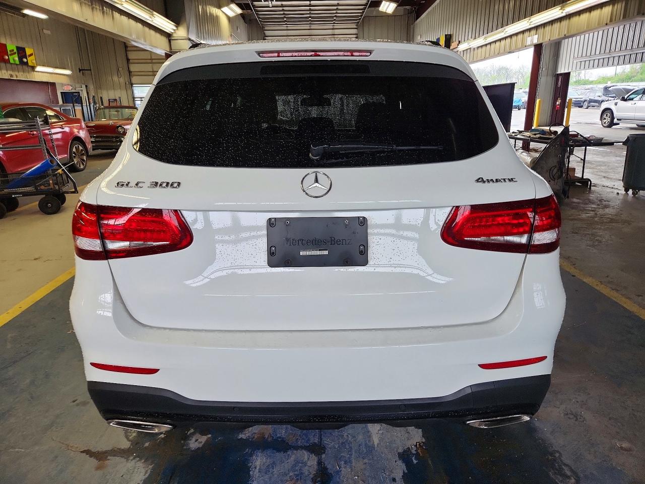 2017 MERCEDES-BENZ GLC 300 4MATIC photo 6