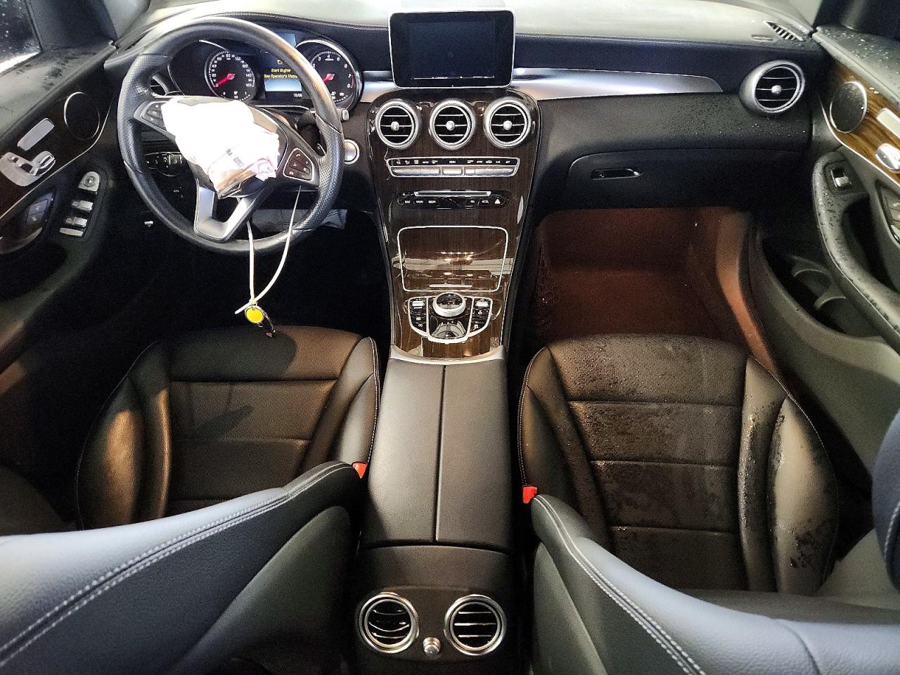 2017 MERCEDES-BENZ GLC 300 4MATIC photo 8