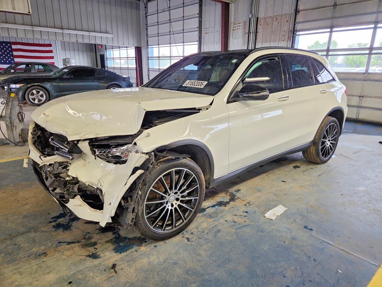 2017 MERCEDES-BENZ GLC