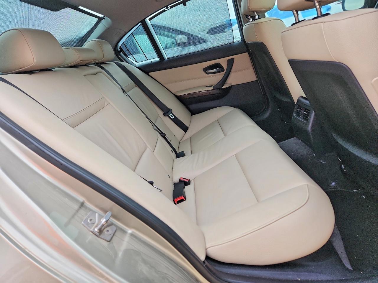 2011 BMW 328 XI photo 28