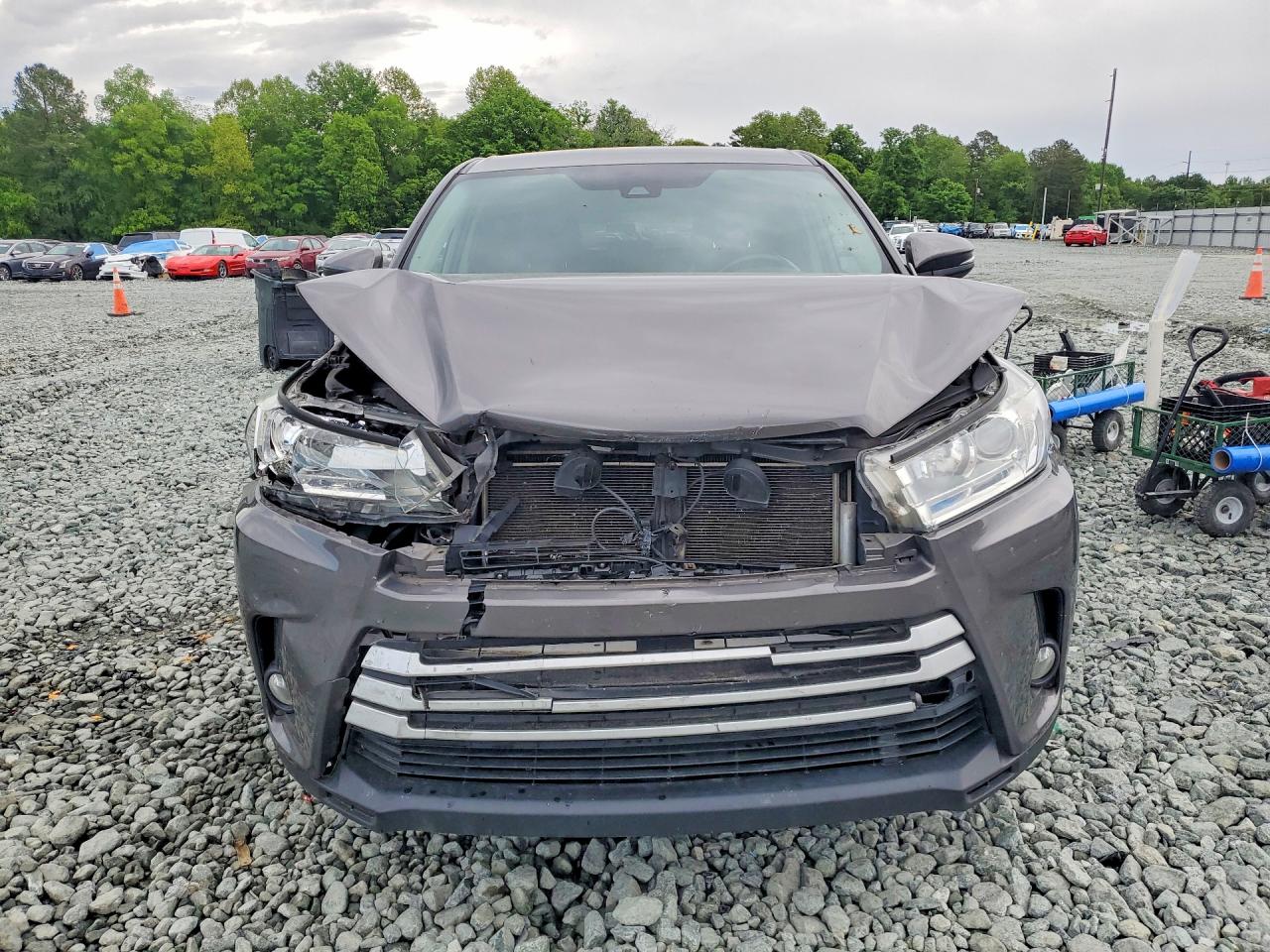 2019 TOYOTA HIGHLANDER LE PLUS photo 5