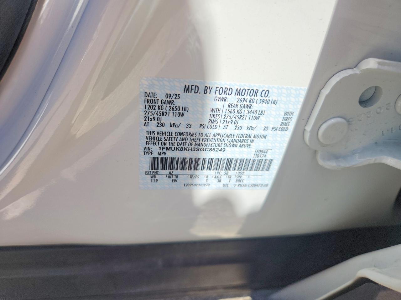 2025 FORD EXPLORER ST-LINE photo 25