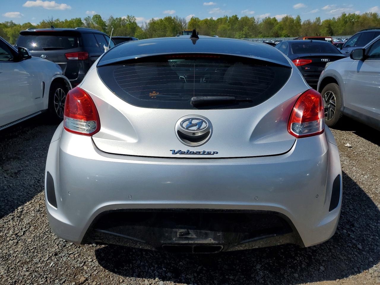 2012 HYUNDAI VELOSTER BASE photo 11