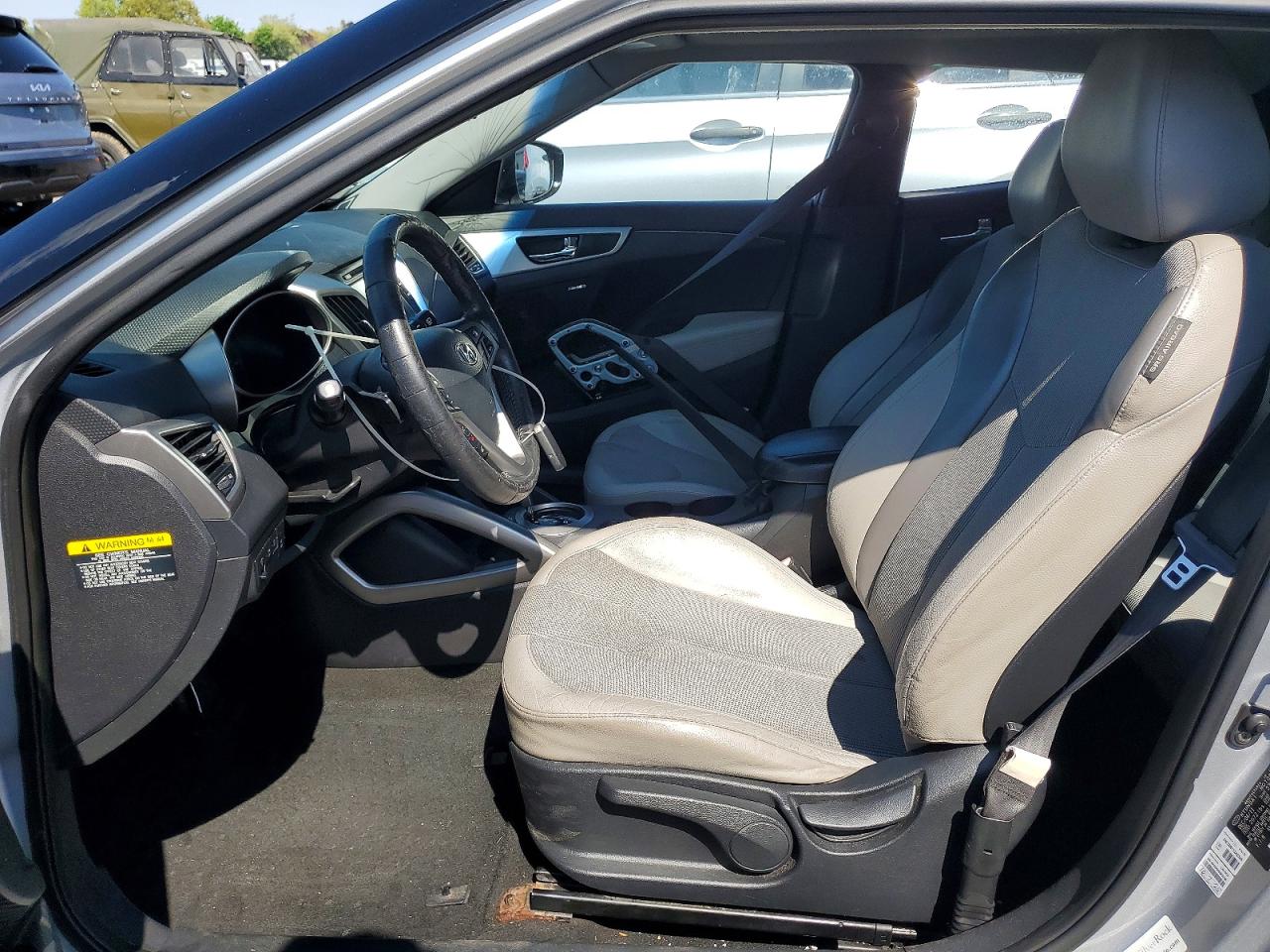 2012 HYUNDAI VELOSTER BASE photo 13