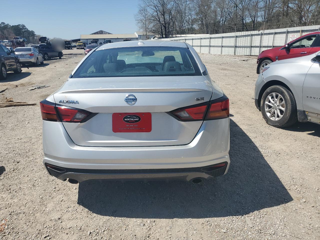 2019 NISSAN ALTIMA SR photo 11