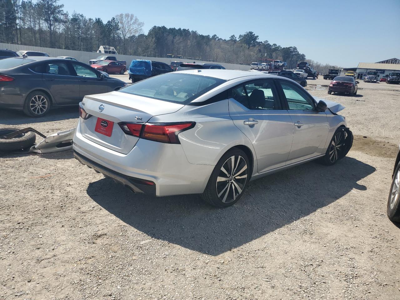 2019 NISSAN ALTIMA SR photo 5
