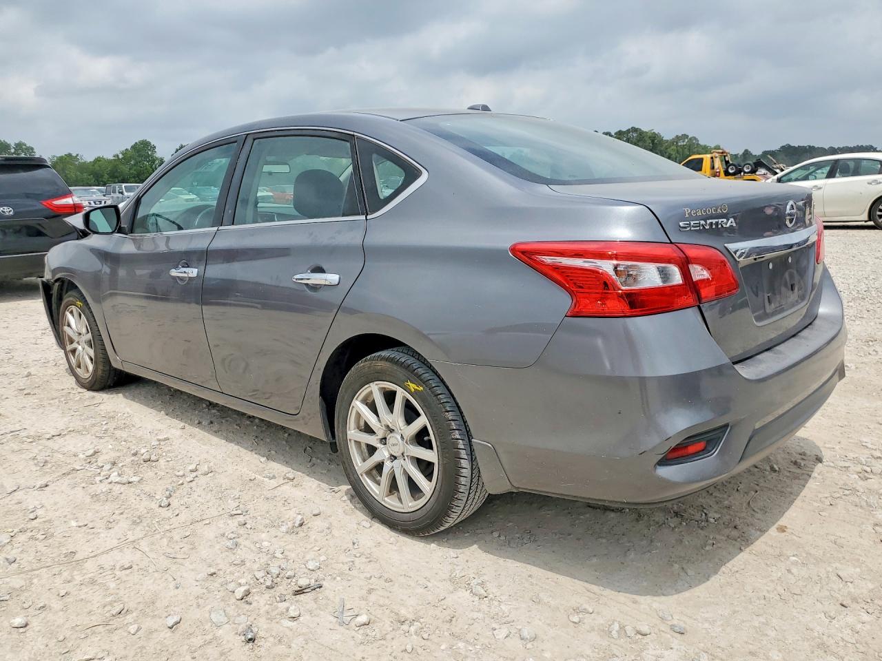 2017 NISSAN SENTRA SV photo 3