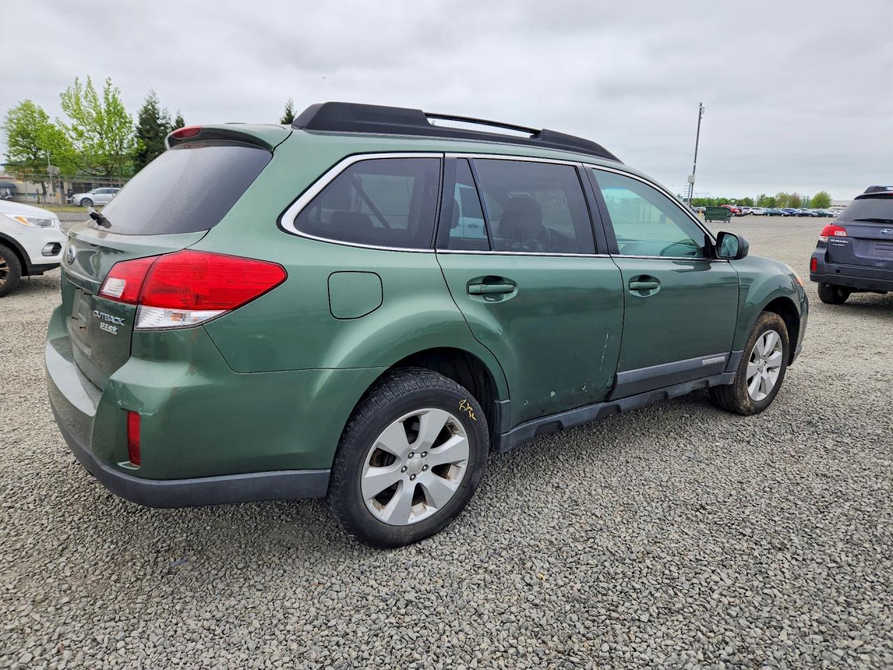 2010 SUBARU OUTBACK 2.5I PREMIUM photo 7