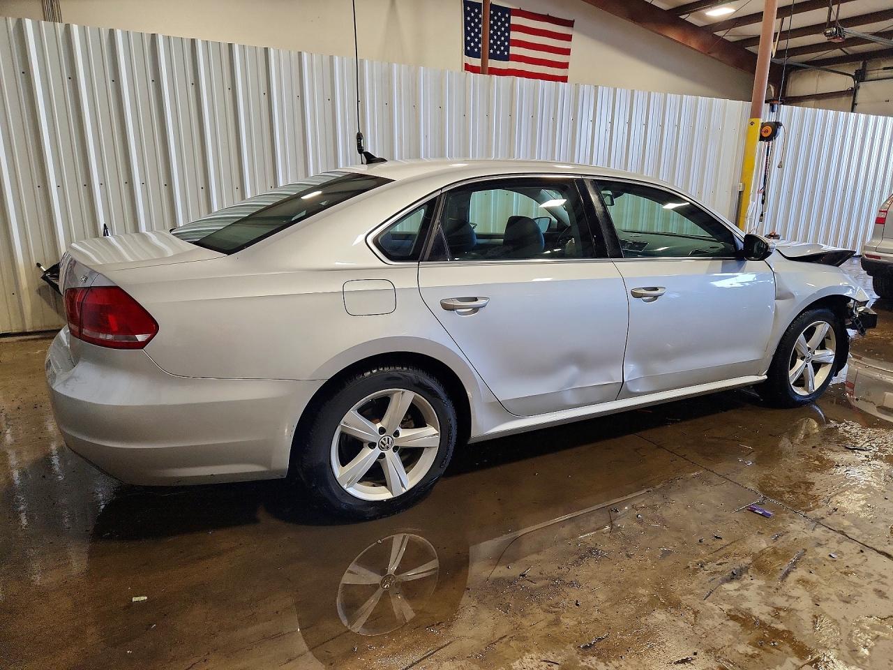 2012 VOLKSWAGEN PASSAT SE photo 7