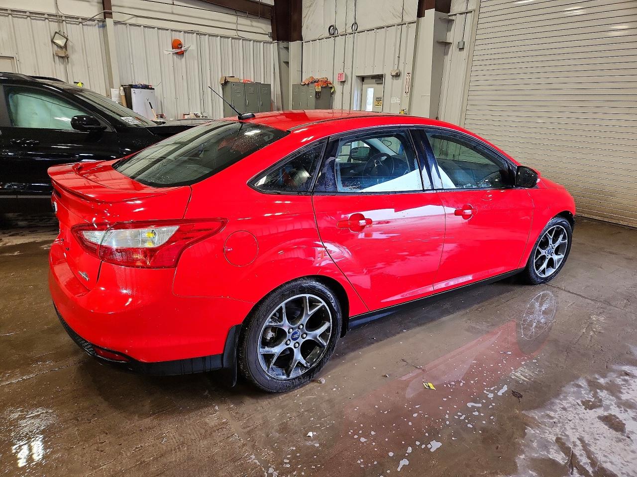 2014 FORD FOCUS SE photo 3
