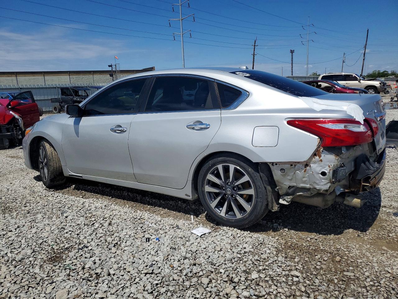 2017 NISSAN ALTIMA 2.5 SV photo 3