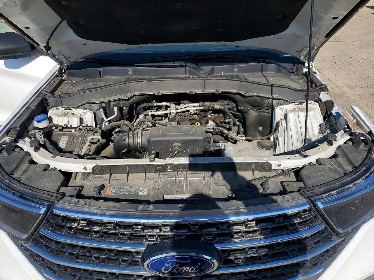2021 FORD EXPLORER XLT photo 23