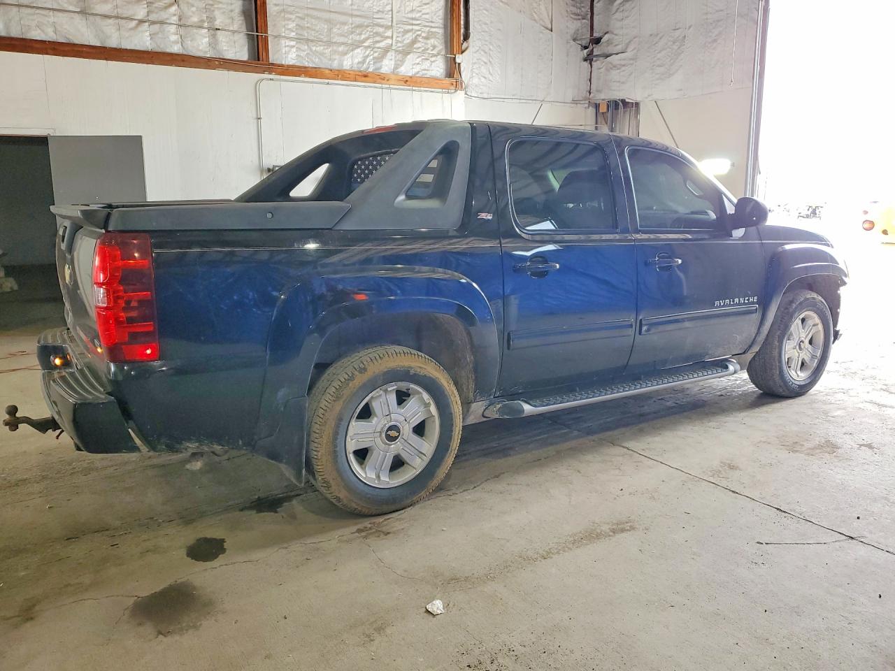 2010 CHEVROLET AVALANCHE LT photo 7