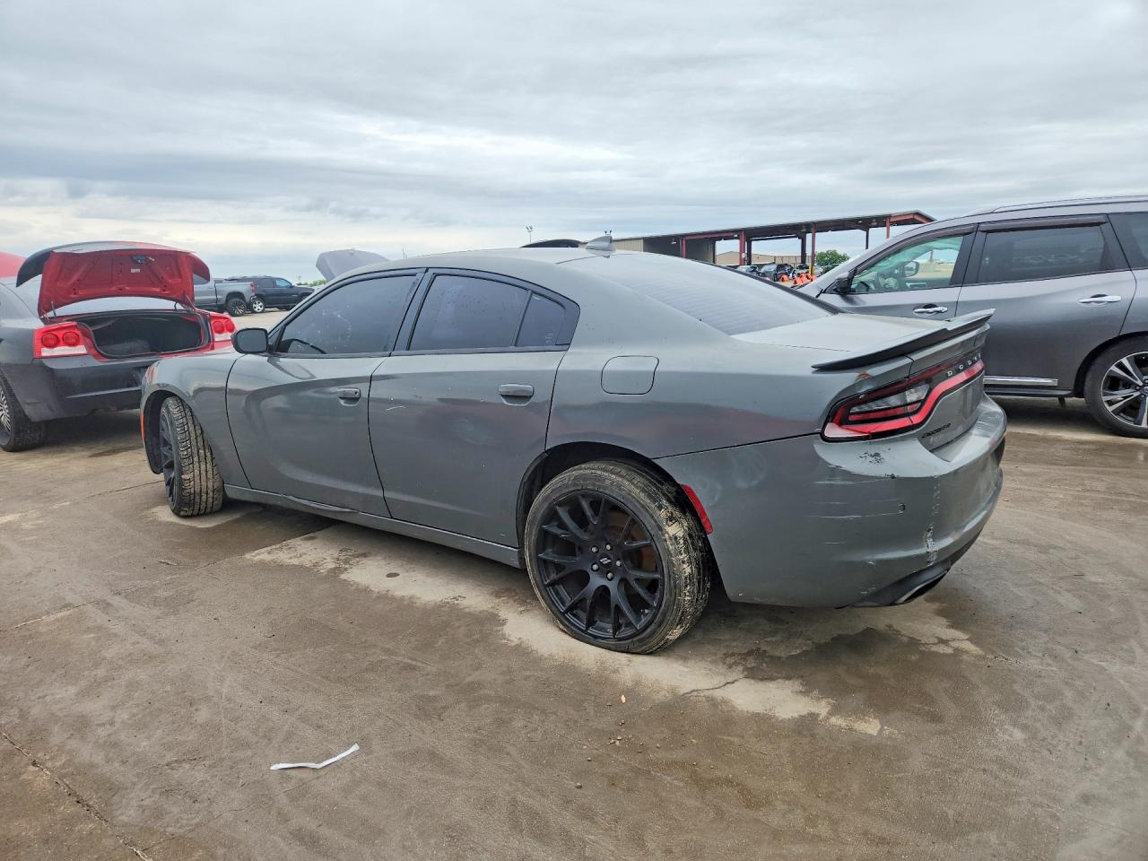 2017 DODGE CHARGER SXT photo 4