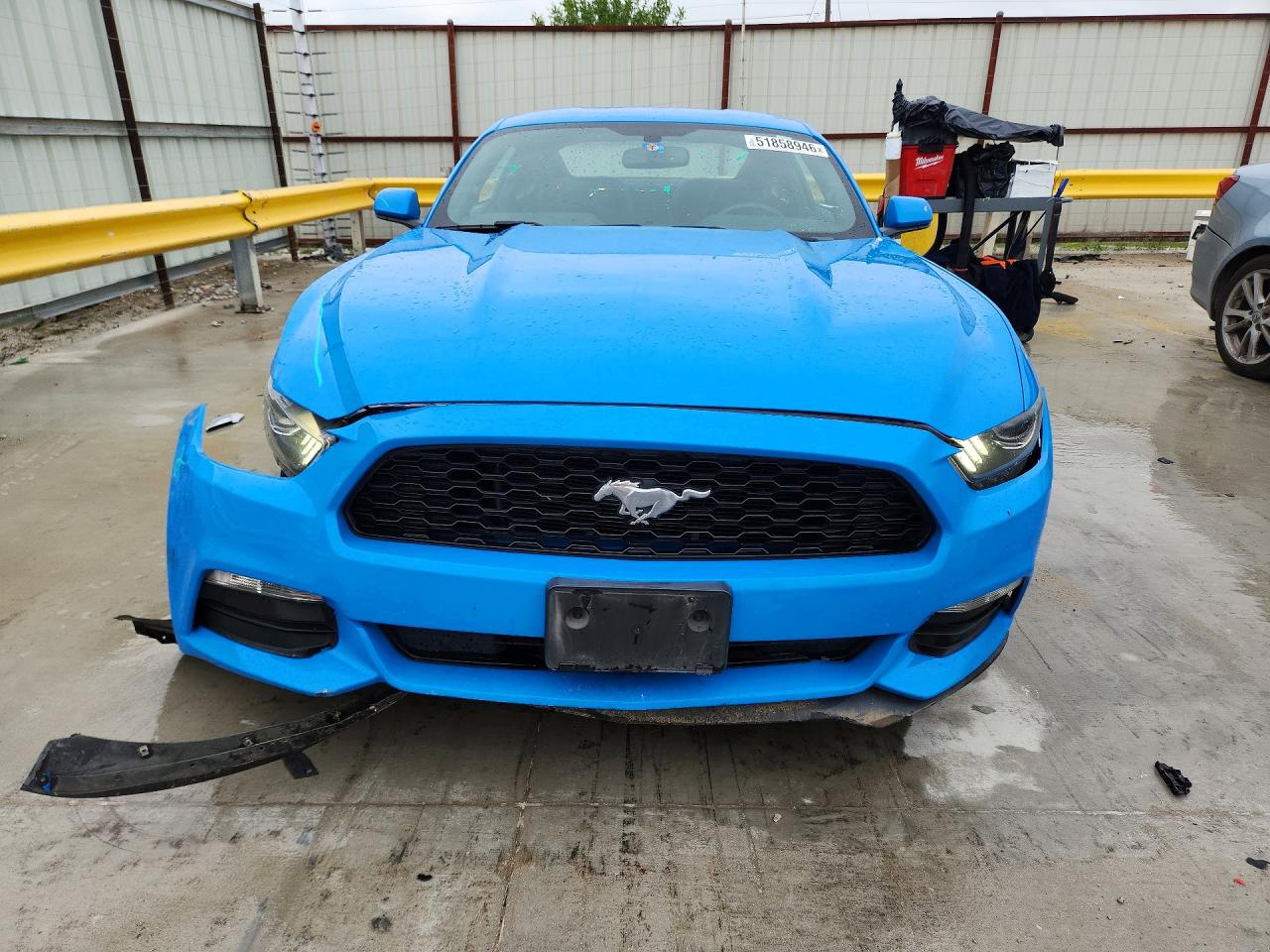 2017 FORD MUSTANG photo 5
